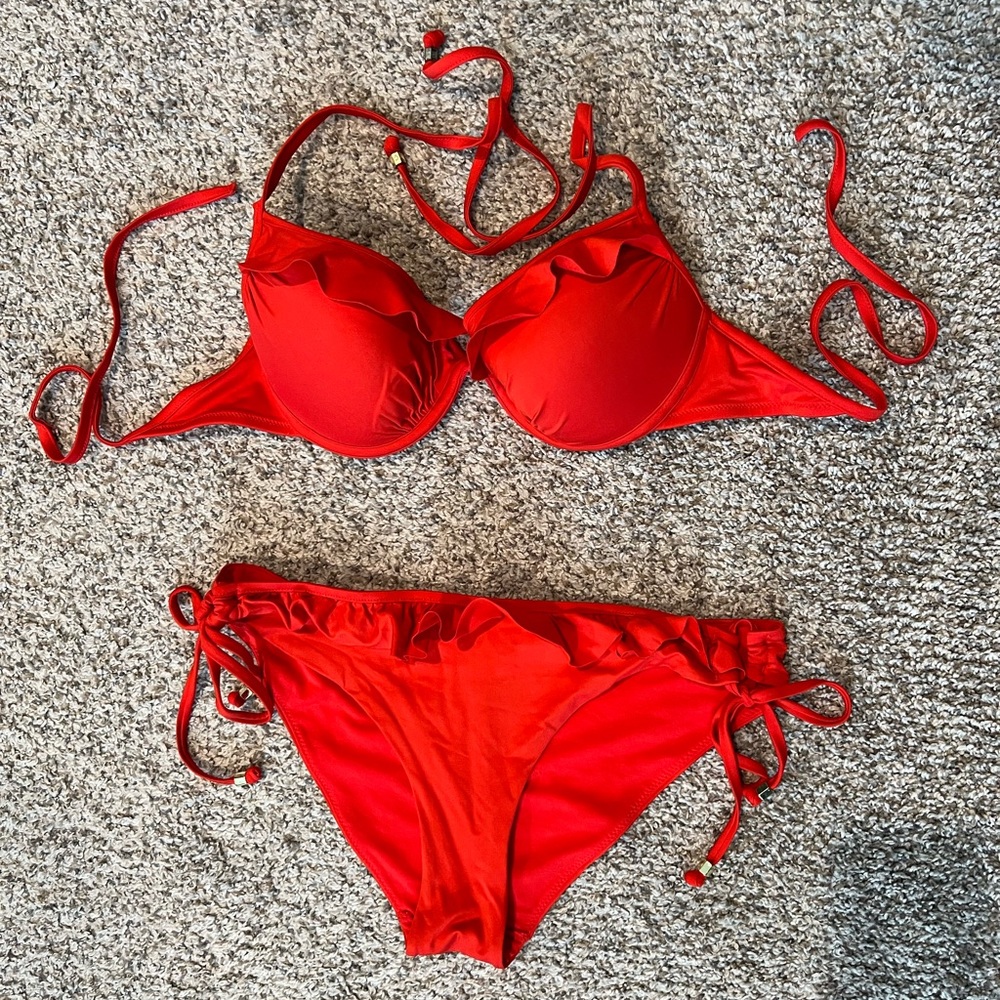 H&M red string push-up underwire bikini